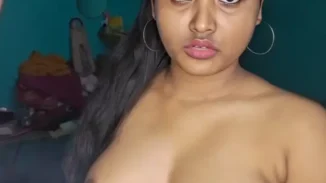 Horny desi wife shows her deep pussy and gets banged hard on live stripchat cam